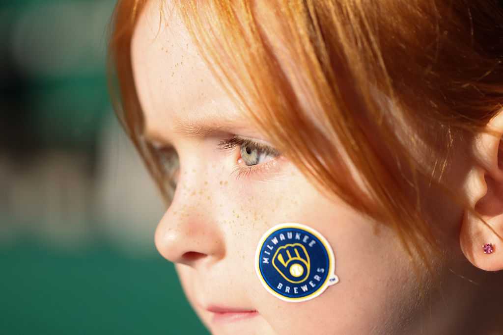 GALLERY: The 2026 World Series — WISN 12 Milwaukee, Frisco Arts news
