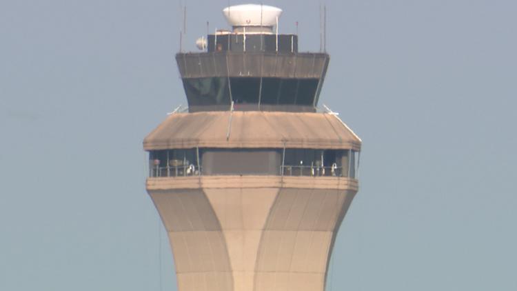 Flight precautionarily evacuated at Houston's Bush Airport after sensor indicated smoke in cabin, airline says — KHOU 11 (Houston), Frisco Community news